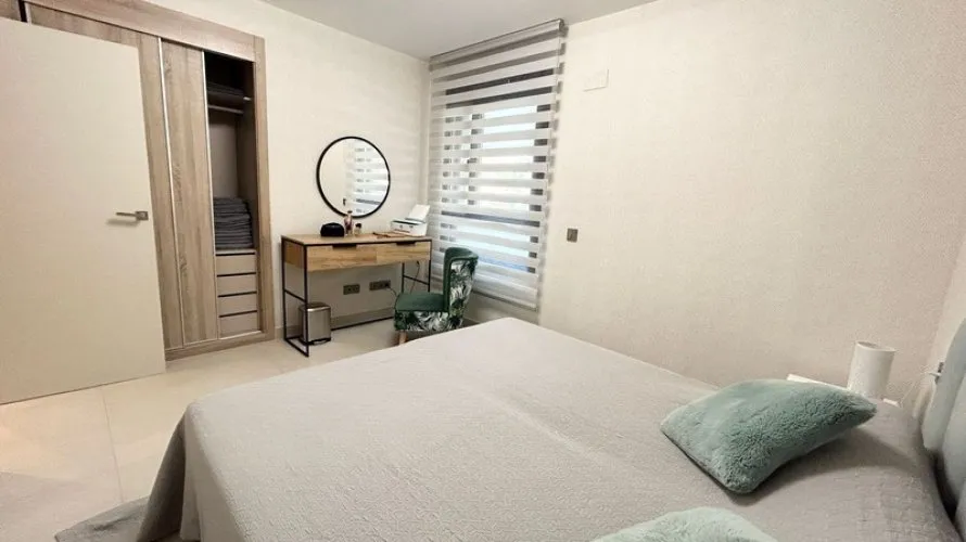 3 bedrooms apartment for sale , La Quinta, Spain No. 604 № 17