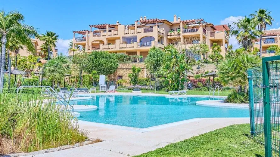 3 bedrooms apartment for sale , Benahavis, Spain No. 516