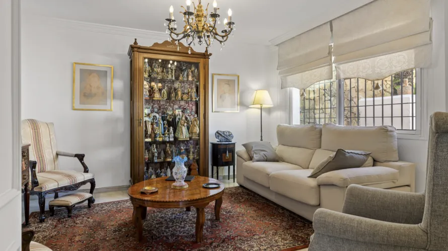 4 bedrooms townhouse for sale , Nueva Andalucia, Spain No. 441 № 15