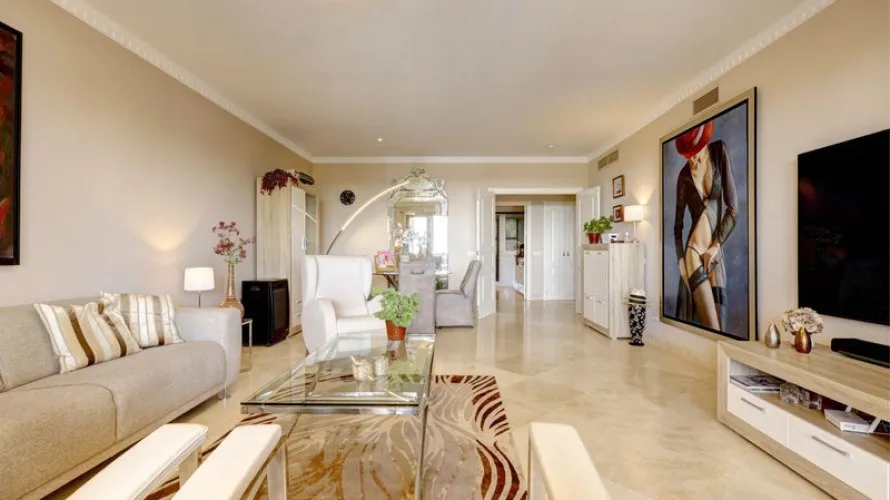 2 bedrooms apartment for sale , Estepona, Spain No. 507 № 17