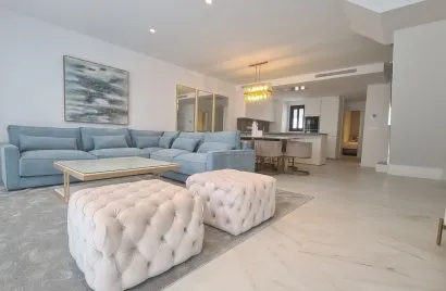 4 bedrooms townhouse for sale , Marbella, Spain No. 287