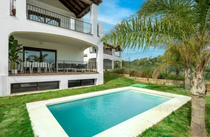 4 bedrooms villa for sale , Estepona, Spain No. 111