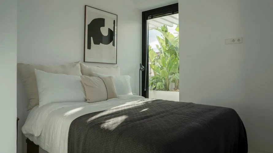 5 bedrooms villa for sale , Nueva Andalucia, Spain No. 140 № 27