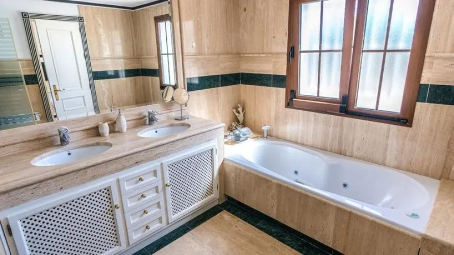 5 bedrooms villa for sale , Marbella, Spain No. 245 № 18