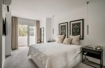 3 bedrooms duplex for sale , Nueva Andalucia, Spain No. 255