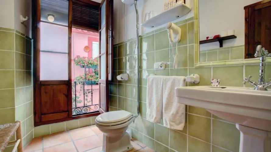 8 bedrooms villa for sale , Marbella, Spain No. 272 № 7