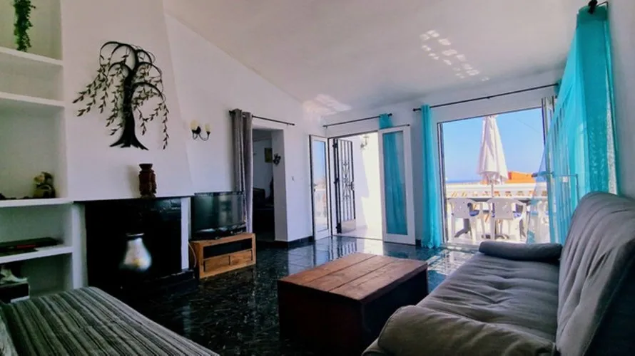 4 bedrooms villa for sale , Fuengirola, Spain No. 395 № 8