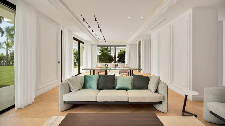 6 bedrooms villa for sale , Marbella, Spain No. 260 № 18