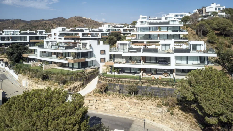 3 bedrooms apartment for sale , Marbella, Spain No. 426 № 4