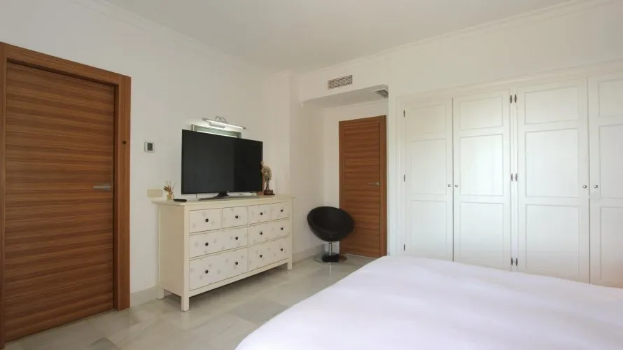 3 bedrooms duplex for sale , Benahavis, Spain No. 296 № 20