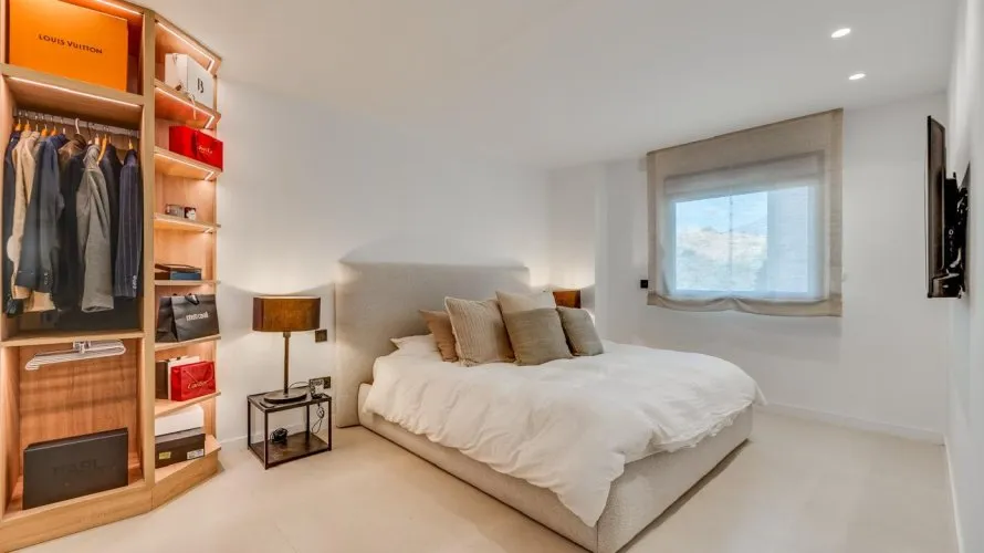 4 bedrooms duplex for sale , Marbella, Spain No. 406 № 8
