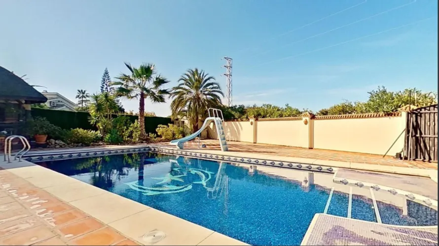 3 bedrooms villa for sale , Mijas Costa, Spain No. 568 № 15