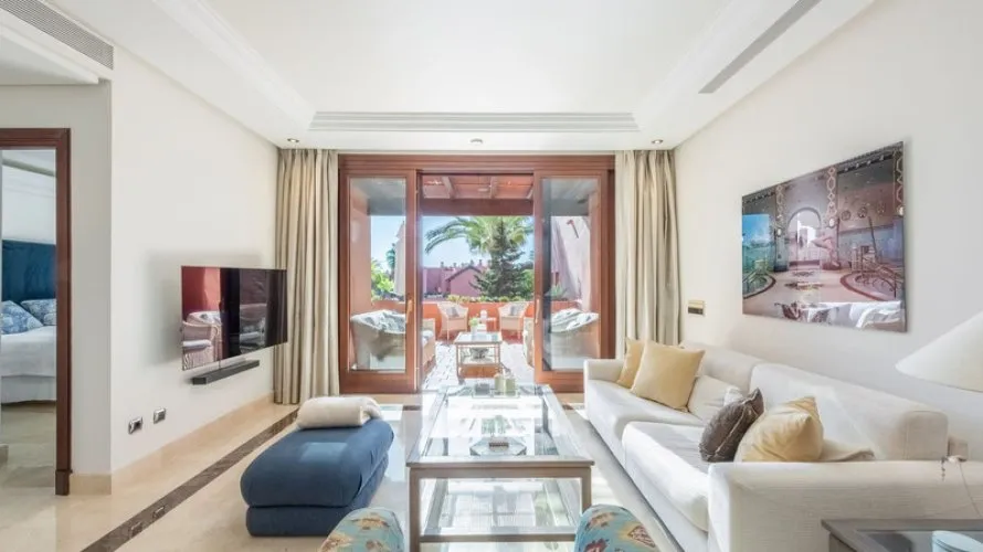 3 bedrooms duplex for sale , Estepona, Spain No. 216 № 23