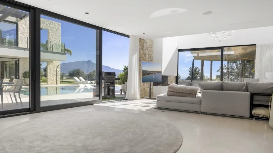 5 bedrooms house for sale , Benahavis, Spain No. 612 № 24