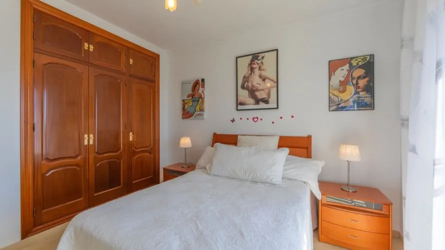4 bedrooms villa for sale , Las Lagunas, Spain No. 475 № 17