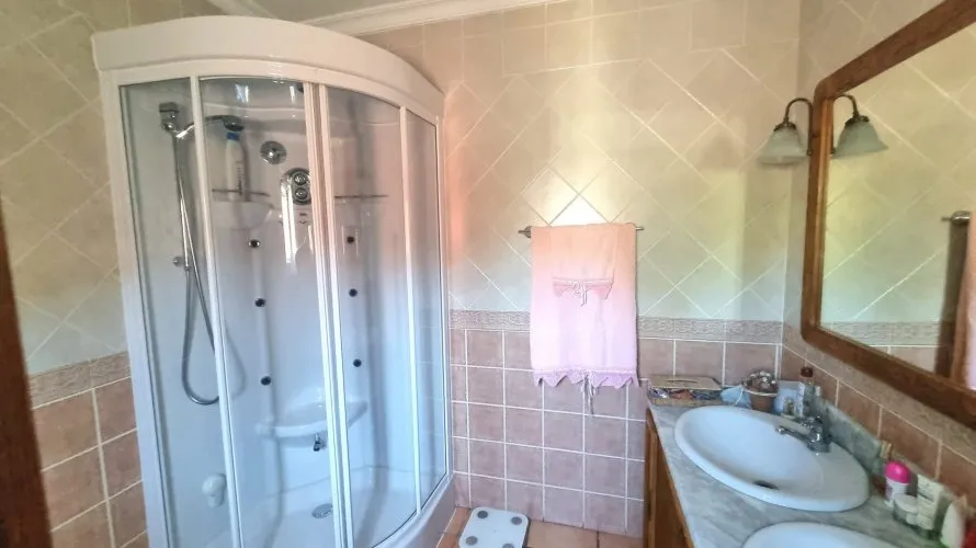 3 bedrooms house for sale , Cortes (San Pedro De Alcantara), Spain No. 535 № 25