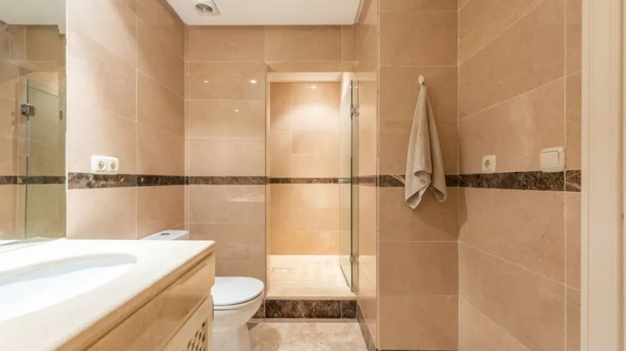 3 bedrooms apartment for sale , Nueva Andalucia, Spain No. 341 № 14