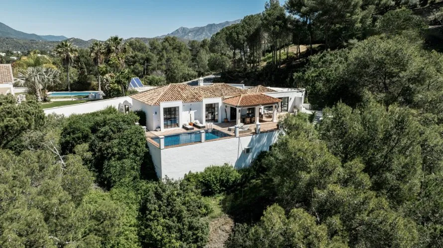 4 bedrooms villa for sale , Cortes (San Pedro De Alcantara), Spain No. 360 № 26