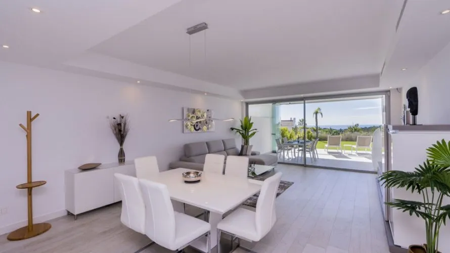2 bedrooms apartment for sale , Estepona, Spain No. 509 № 24