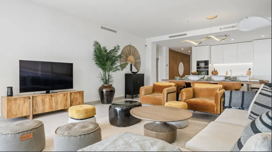 3 bedrooms apartment for sale , Marbella, Spain No. 426 № 7