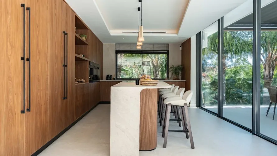 5 bedrooms villa for sale , Marbella, Spain No. 492 № 16