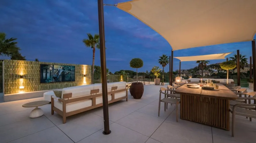 4 bedrooms house for sale , Nueva Andalucia, Spain No. 525 № 14