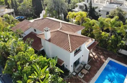 4 bedrooms villa for sale , Marbella, Spain No. 206
