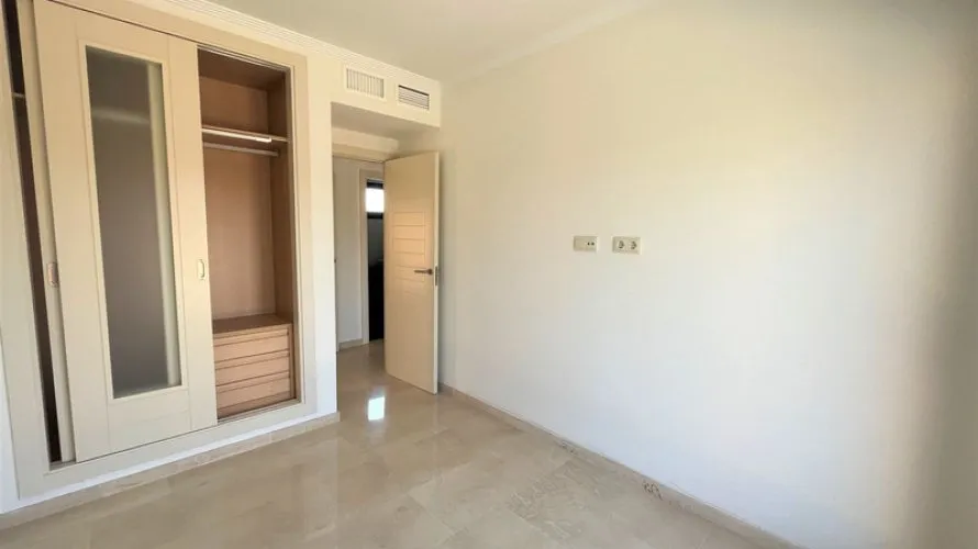 3 bedrooms penthouse for sale , Casares, Spain No. 469 № 4