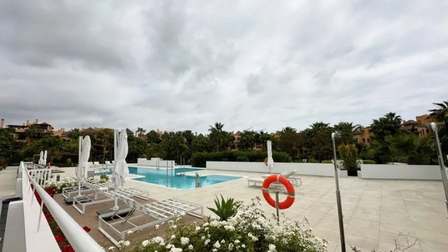3 bedrooms apartment for sale , Estepona, Spain No. 536 № 26