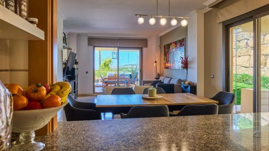 3 bedrooms apartment for sale , Benahavis, Spain No. 516 № 9