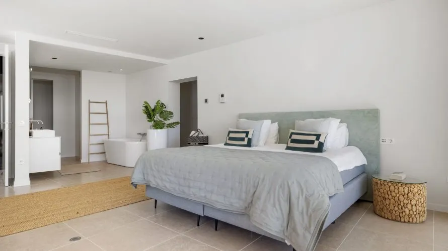 5 bedrooms house for sale , Benahavis, Spain No. 612 № 22