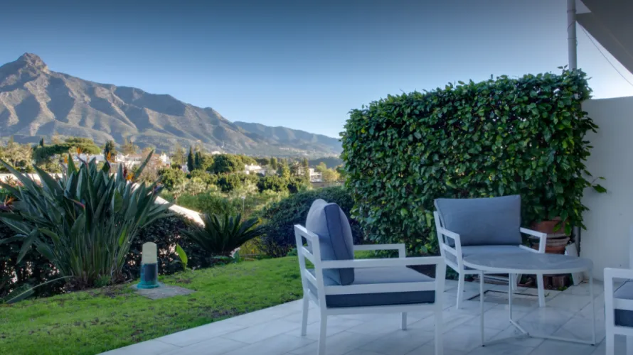 3 bedrooms apartment for sale , Nueva Andalucia, Spain No. 513 № 5