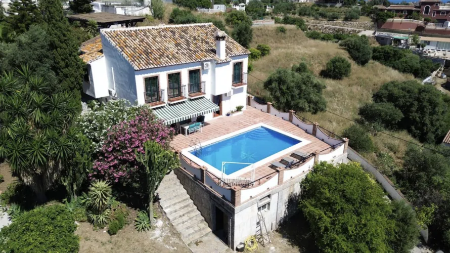 5 bedrooms house for sale , Mijas, Spain No. 596 № 1