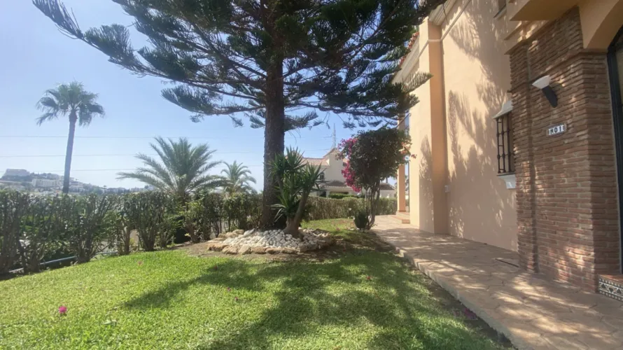 5 bedrooms house for sale , Mijas Costa, Spain No. 533 № 14