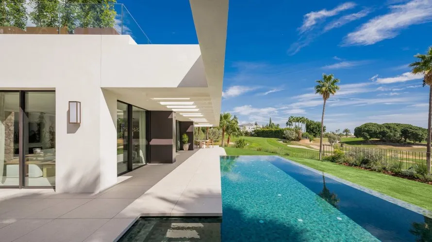 4 bedrooms house for sale , Nueva Andalucia, Spain No. 525 № 6