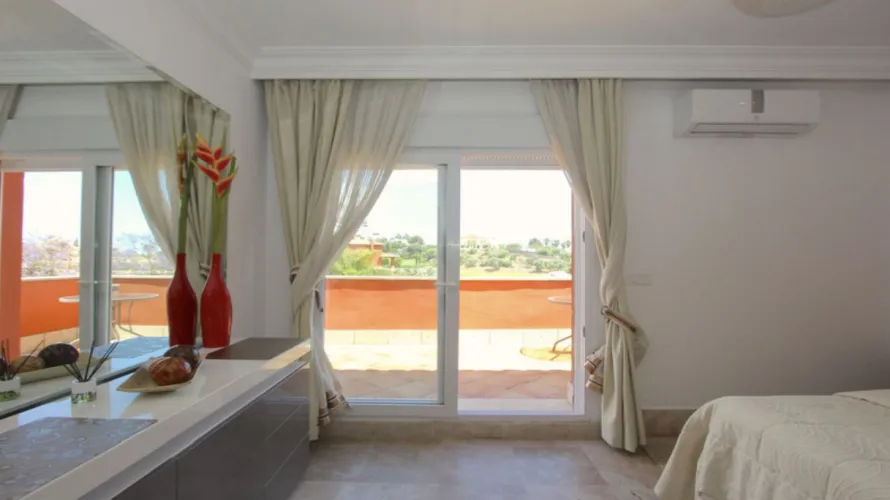 6 bedrooms villa for sale , Marbella, Spain No. 374 № 17