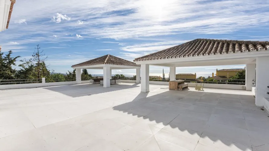 7 bedrooms villa for sale , Marbella, Spain No. 314 № 3