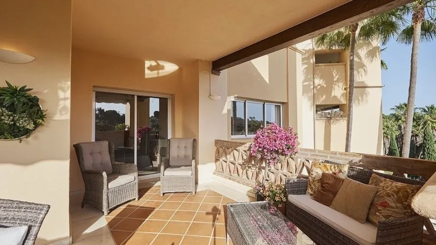 2 bedrooms apartment for sale , Marbella, Spain No. 549 № 15