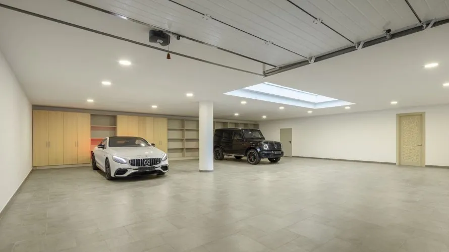 6 bedrooms villa for sale , Nueva Andalucia, Spain No. 268 № 11