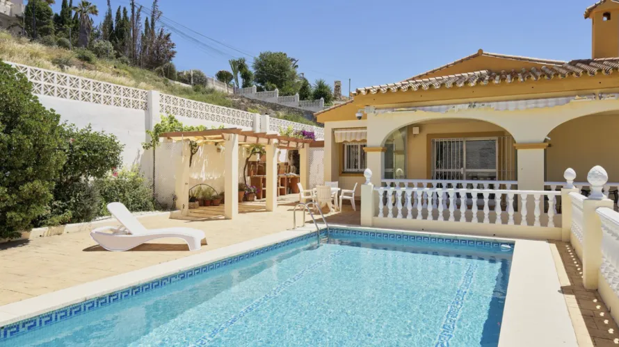 4 bedrooms house for sale , Benalmadena, Spain No. 611 № 1
