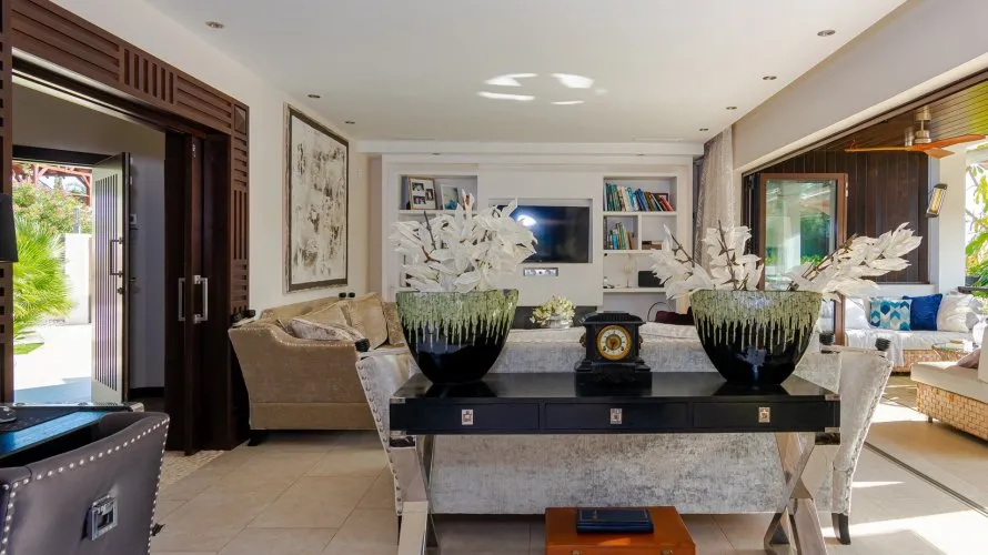 5 bedrooms villa for sale , Marbella, Spain No. 262 № 16