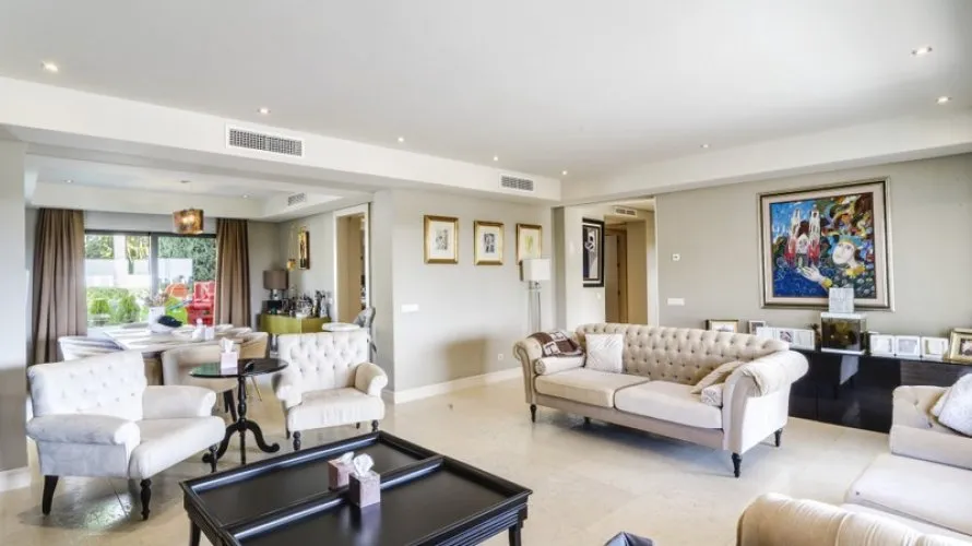 5 bedrooms villa for sale , Marbella, Spain No. 527 № 21