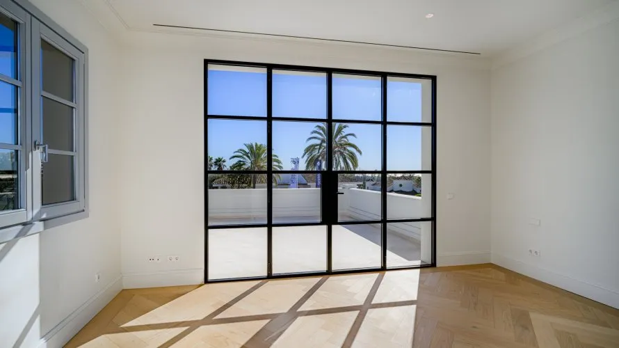 4 bedrooms villa for sale , Nueva Andalucia, Spain No. 197 № 14