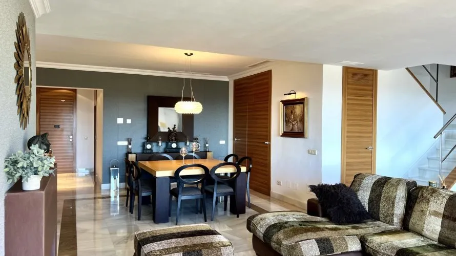 3 bedrooms duplex for sale , Benahavis, Spain No. 296 № 7
