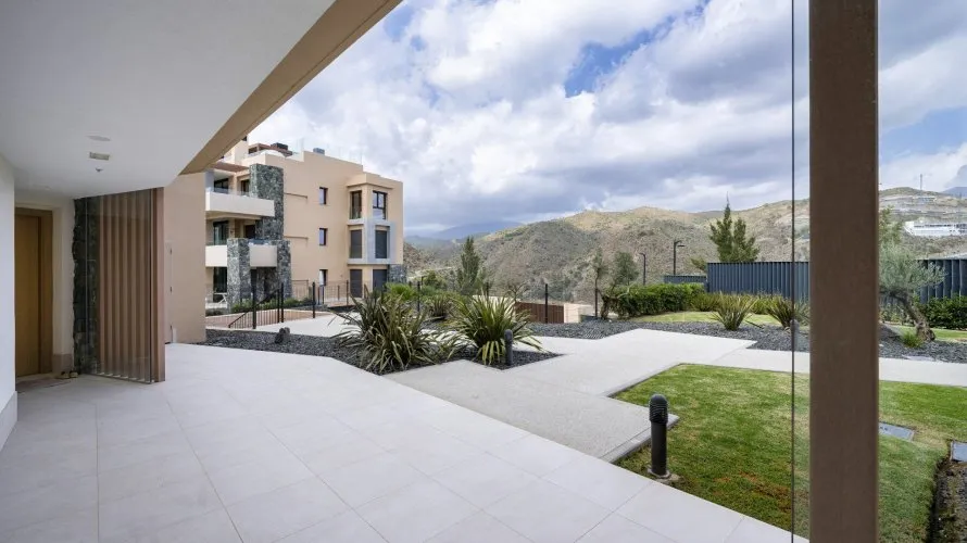 2 bedrooms apartment for sale , Benahavis, Spain No. 327 № 3