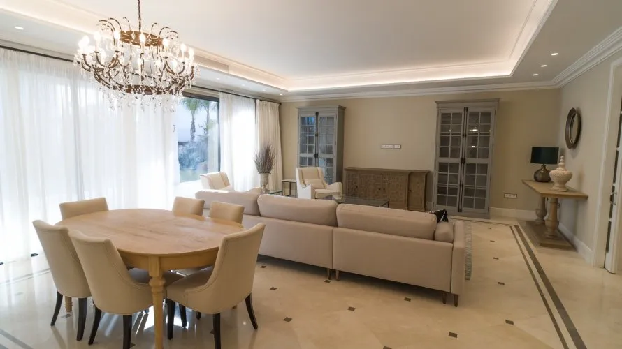 6 bedrooms villa for sale , Marbella, Spain No. 491 № 12