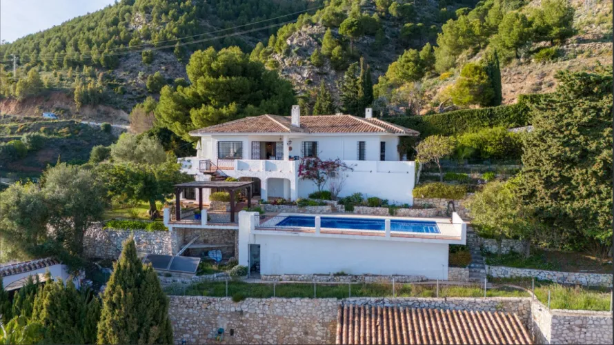 4 bedrooms villa for sale , Mijas Costa, Spain No. 572 № 7