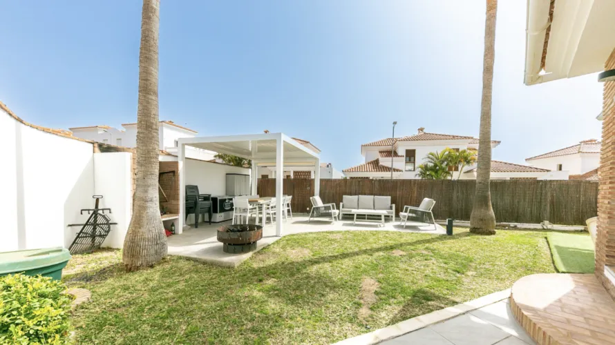 4 bedrooms house for sale , Fuengirola, Spain No. 609 № 10