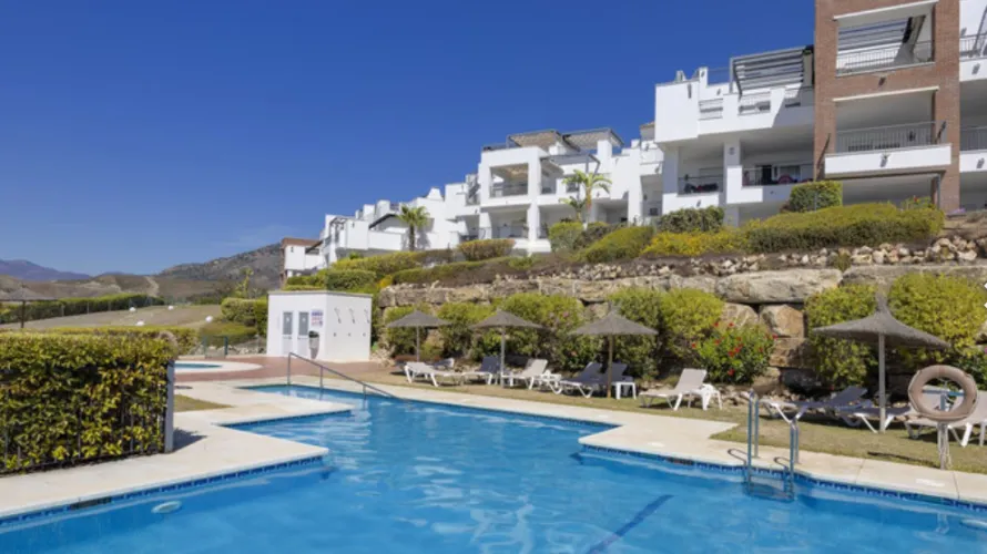 3 bedrooms apartment for sale , Cortes (San Pedro De Alcantara), Spain No. 510