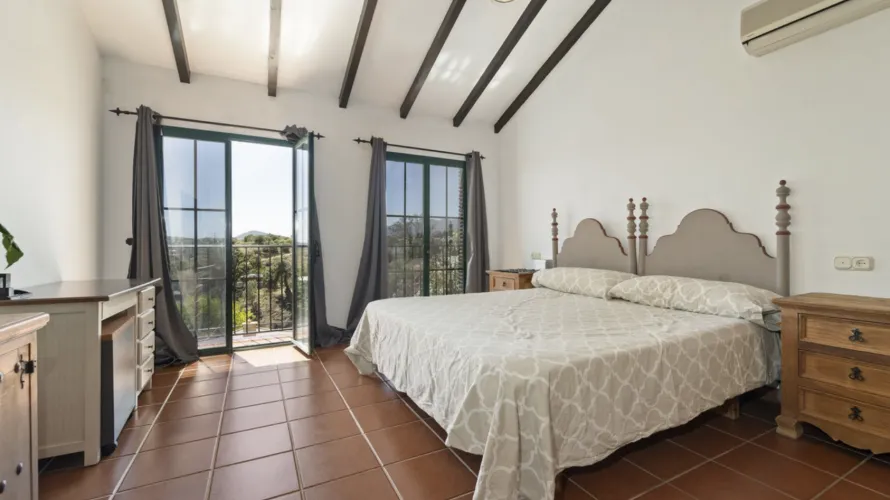 5 bedrooms house for sale , Mijas, Spain No. 596 № 22